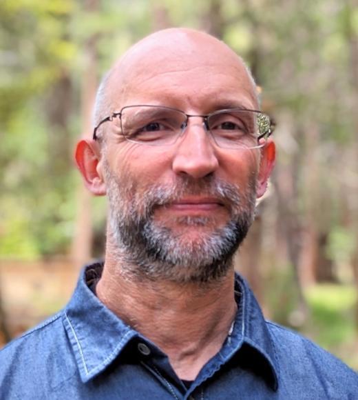 Man w glasses